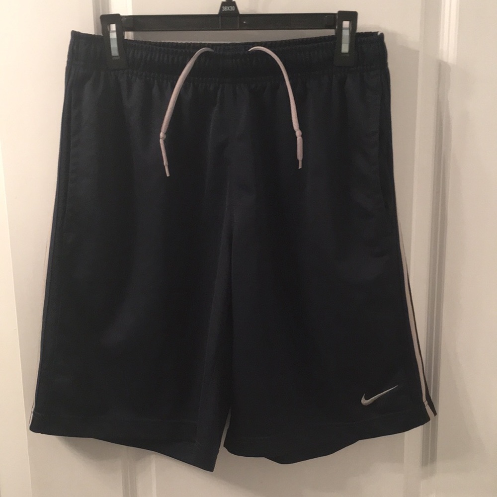 Nike Adult Medium Men’s shorts Navy